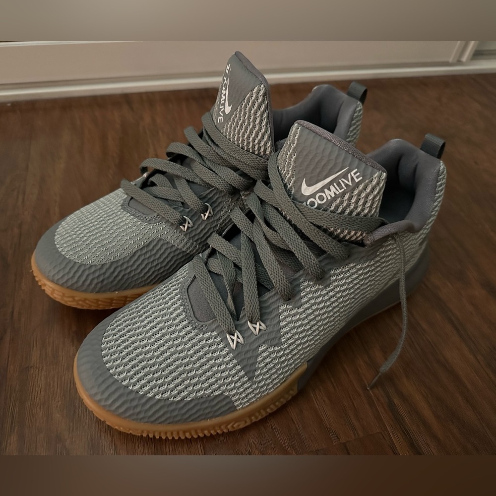 Brand New - Nike Zoom Live